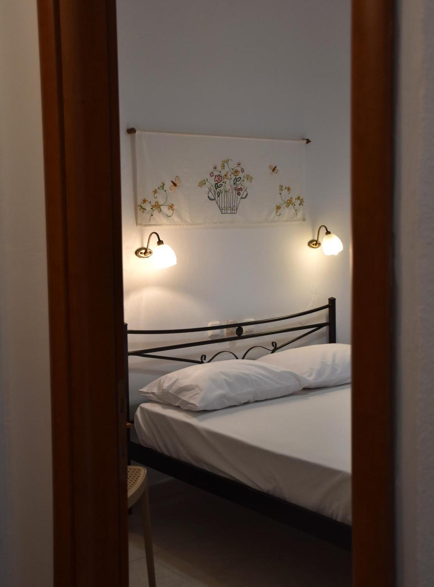 Mirsini Apartments Καρυώτες Εξωτερικό φωτογραφία