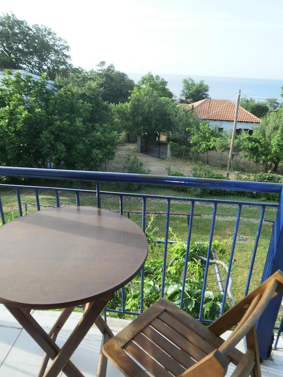 Mirsini Apartments Καρυώτες Εξωτερικό φωτογραφία